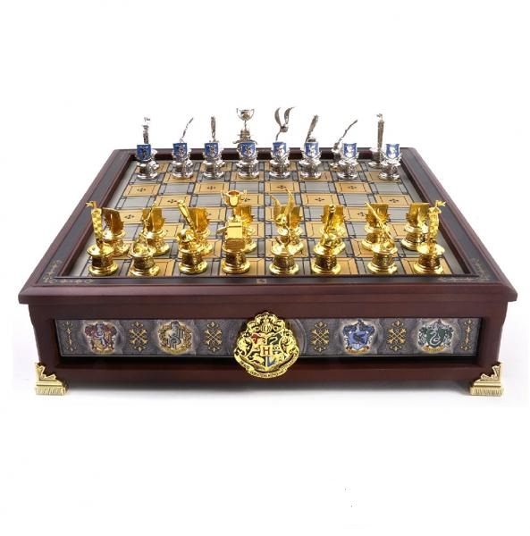 Joc de sah - The Hogwarts Houses Quidditch Chess Set | The Noble Collection - imagine 2