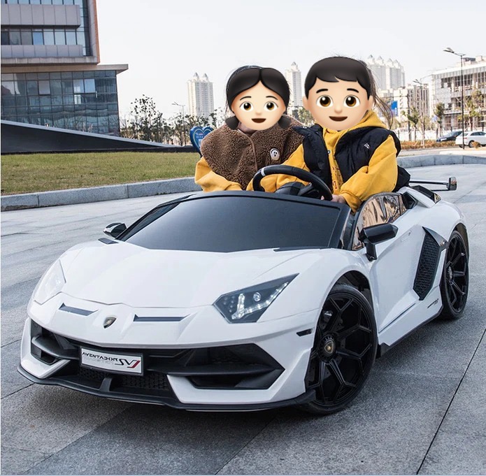Masinuta electrica pentru copii Lamborghini Aventador SVJ Roadster 24V 500W Drift cu 2 locuri viteza maxima 13km/h (2028-drift) Alb - Autokids.ro - imagine 2